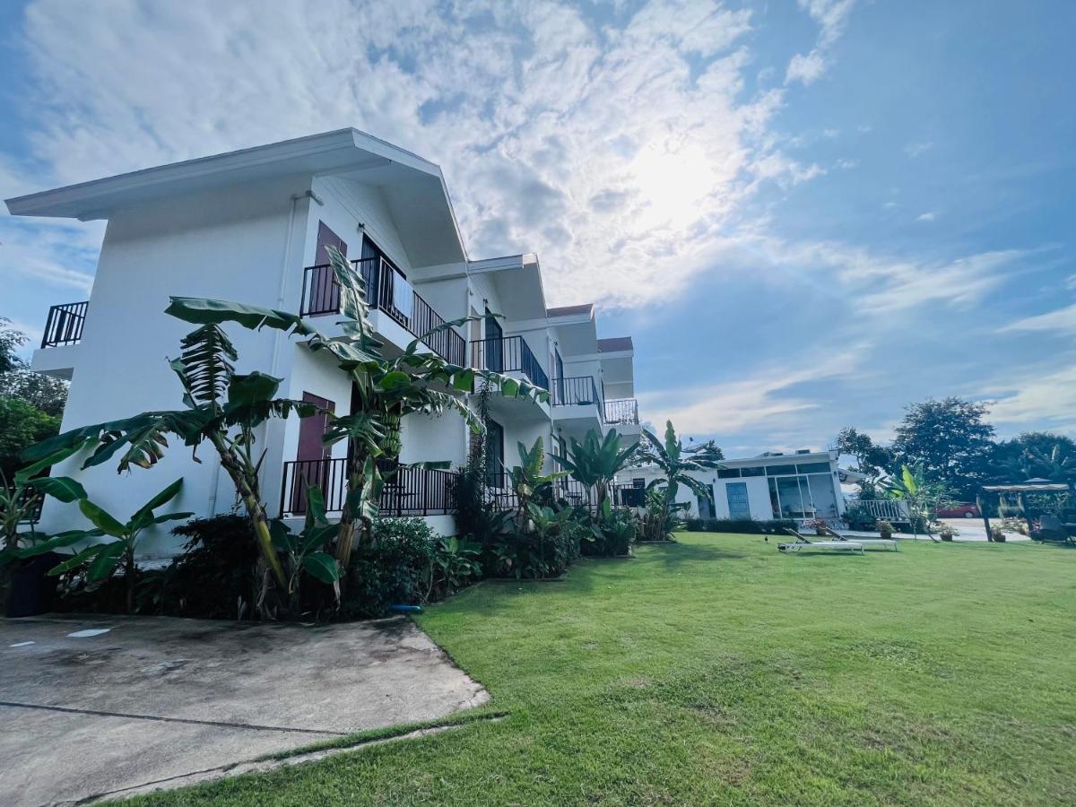 White Seaview Residence Klong Muang Beach Exterior foto